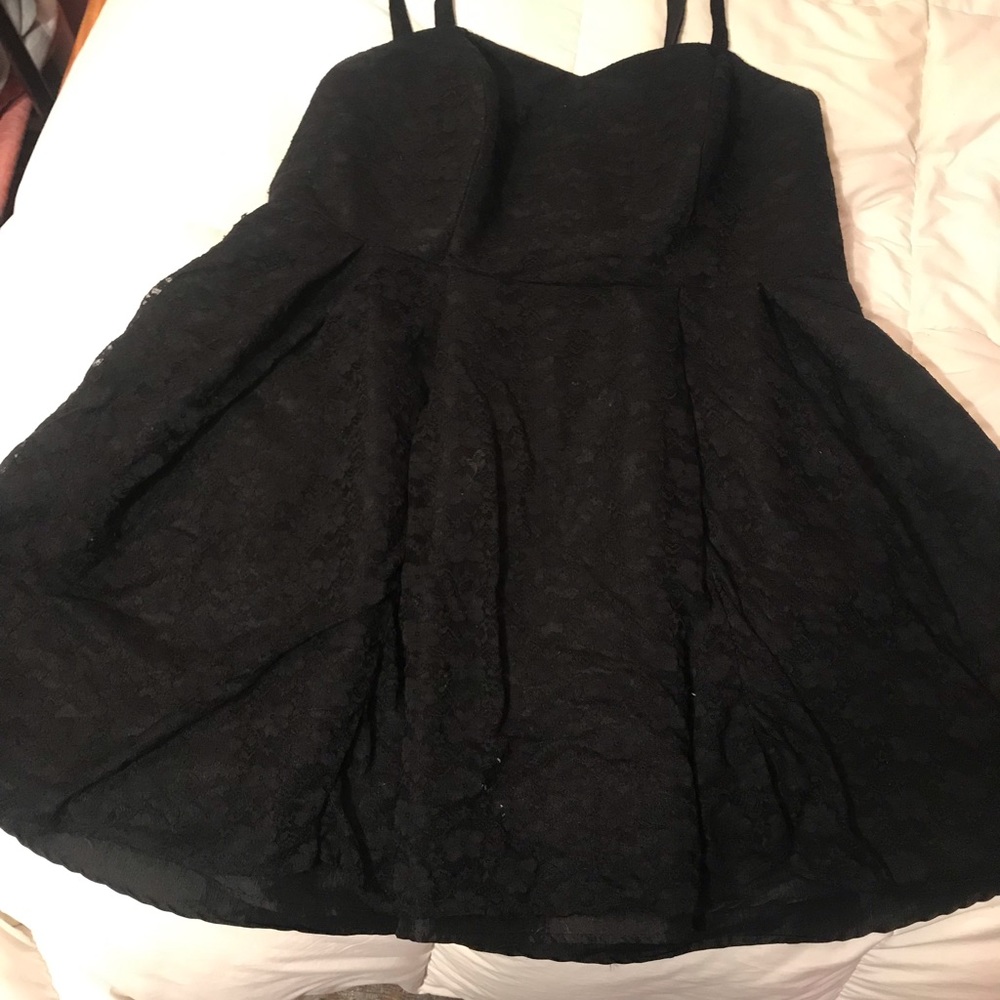 Plus size mini strap black dress